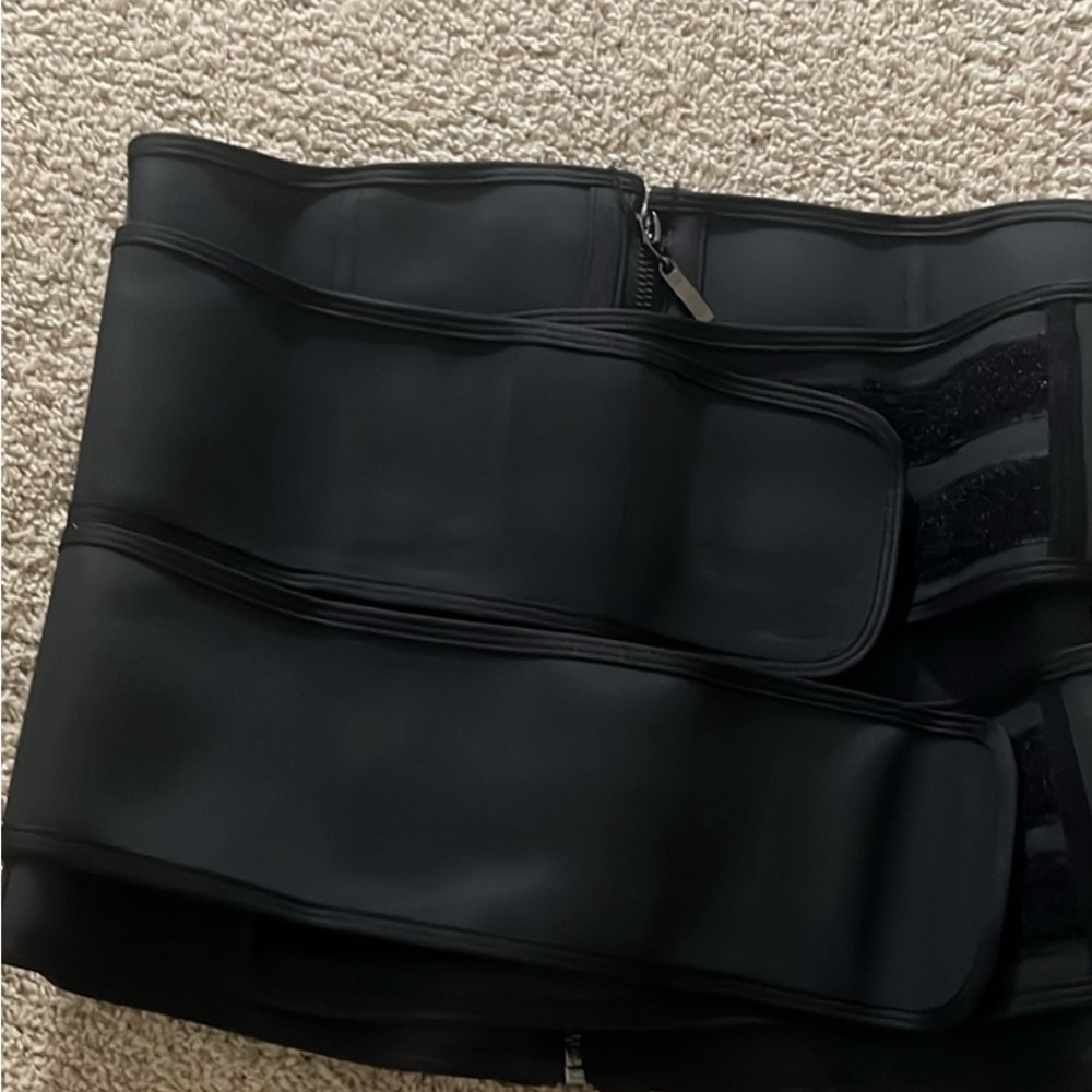 Brand new waist trainers in all sizes